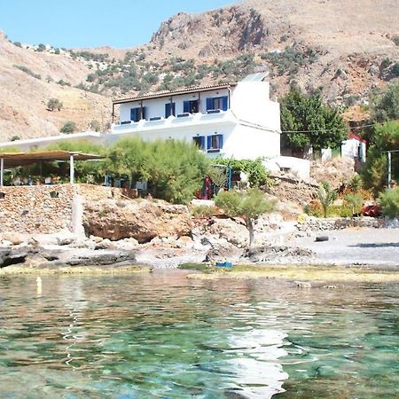 Taverna Akrogiali لوترون المظهر الخارجي الصورة